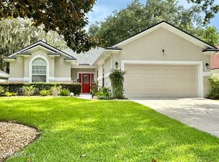 1553 Stonebriar Rd, Green Cove Springs, FL 32043