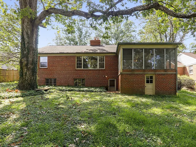 3303 Winnett Rd — Photo 41