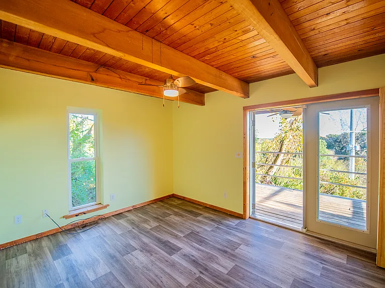 10644 Peach Ridge Rd — Photo 20