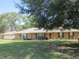 1505 An County Road 150, Palestine, TX 75801