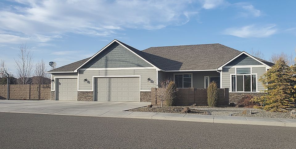 1st image of 6284 Cobalt Dr