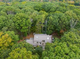 229 Peddlers Rd, Guilford, CT 06437