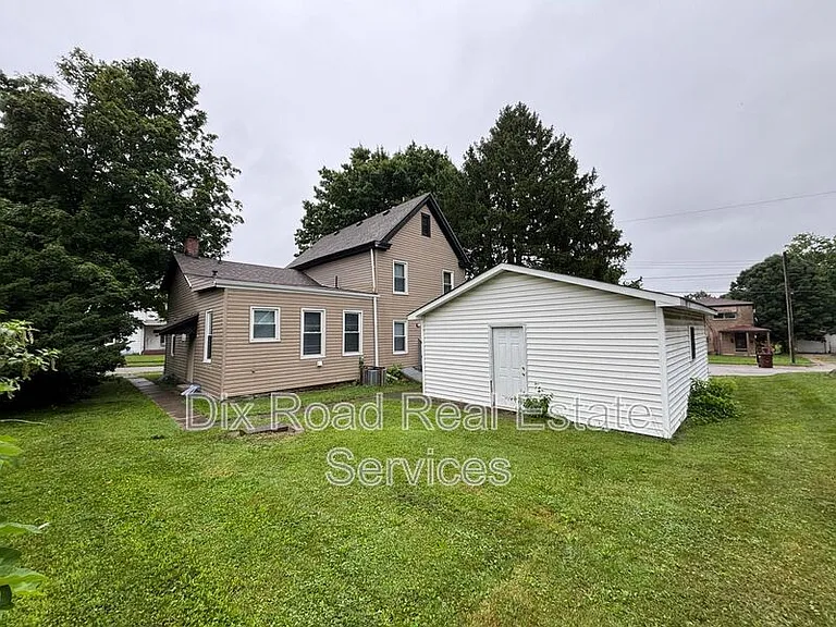 1581 Madison Ave — Photo 3