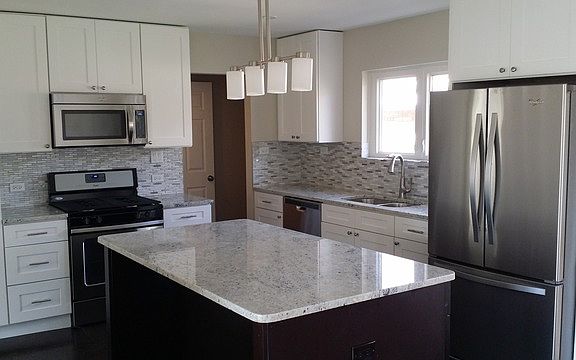 4th image of 7553 N Lamon Ave