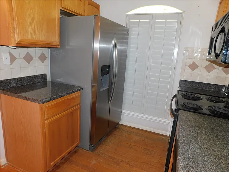 2710 Grants Lake Blvd #F4 — Photo 10