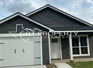 389 E Burleson St, Mart, TX 76664