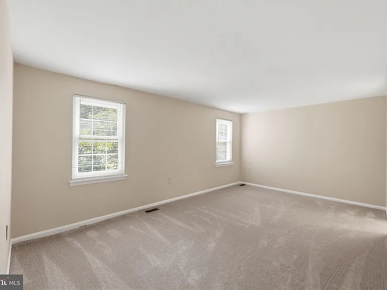 10065 Chestnut Wood Ln — Photo 19
