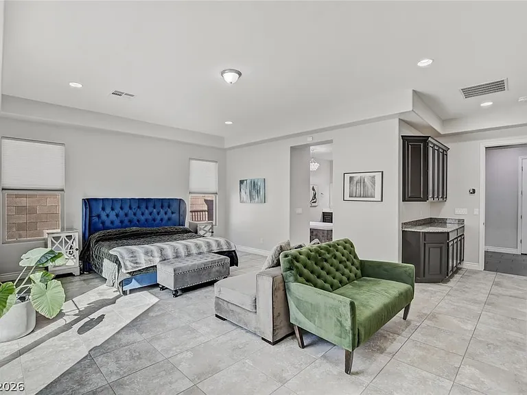 11 Grand Masters Dr — Photo 42