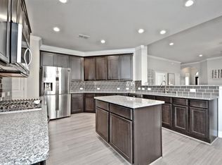 9543 Ocean Dr, Iowa Colony, TX 77583