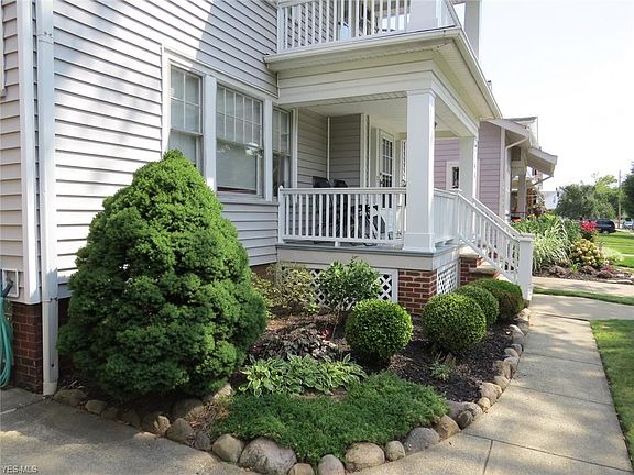 2nd image of 2165 Glenbury Ave