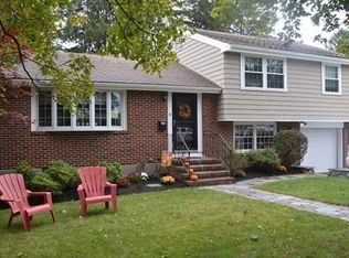 8 Wingate Rd, Waltham, MA 02451