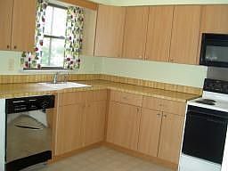 2nd image of 87 Stedwick Vlg
