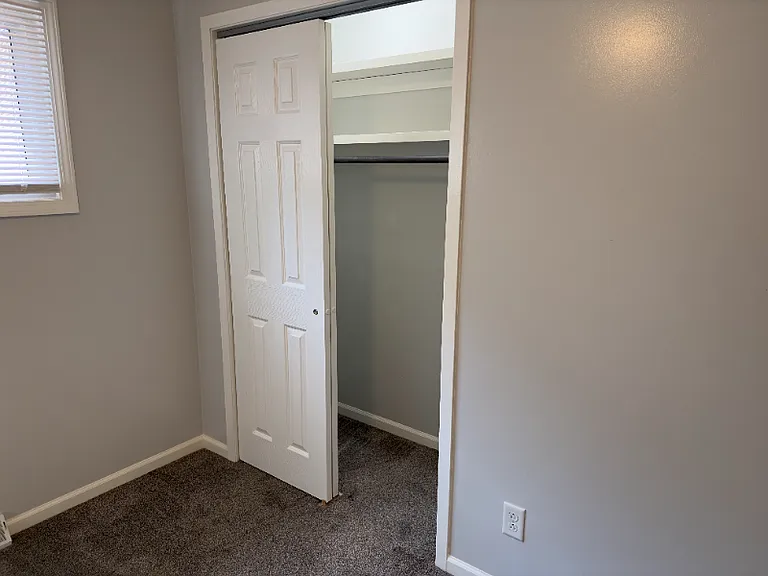 2407 S 68th St — Photo 11