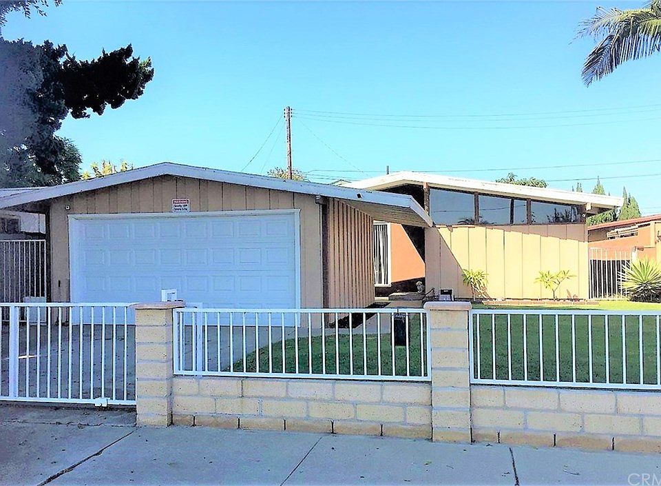 1st image of 809 E Lomita Blvd