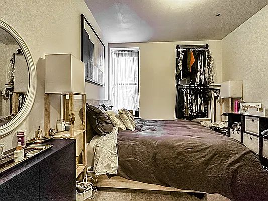 5th image of 199 Orchard St APT 2RS