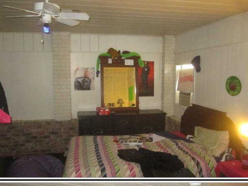 1st image of 1364 Barron Ln