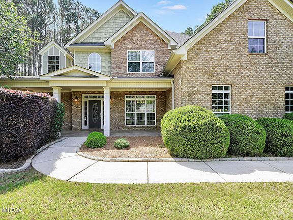 5th image of 204 Carmell Ct