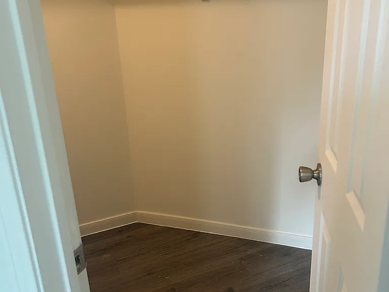 4047 Pedernales River Ln — Photo 26