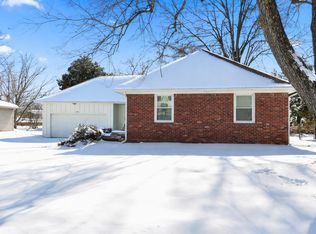 1148 E Woodland Street, Springfield, MO 65807