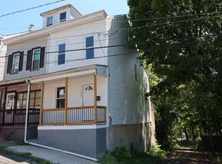 1025 W Race St, Pottsville, PA 17901