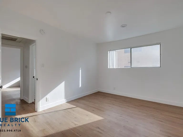 5312 Corteen Pl #16 — Photo 41