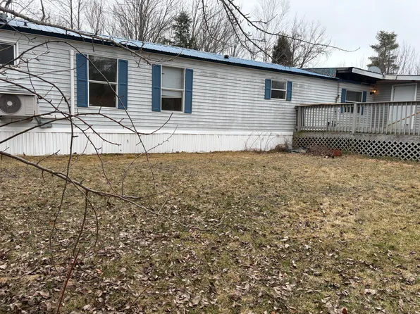 1 Skips Way, Fairfield, ME 04937