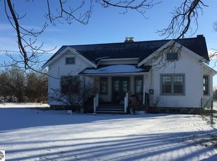 9424 Elk Lake Rd, Williamsburg, MI 49690