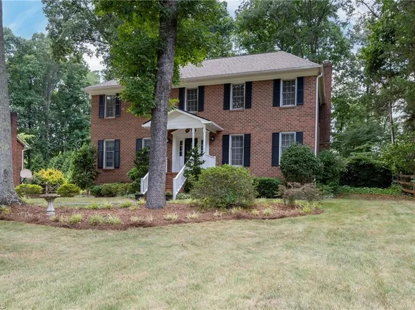 593 Barkworth Rd, Clemmons, NC 27012
