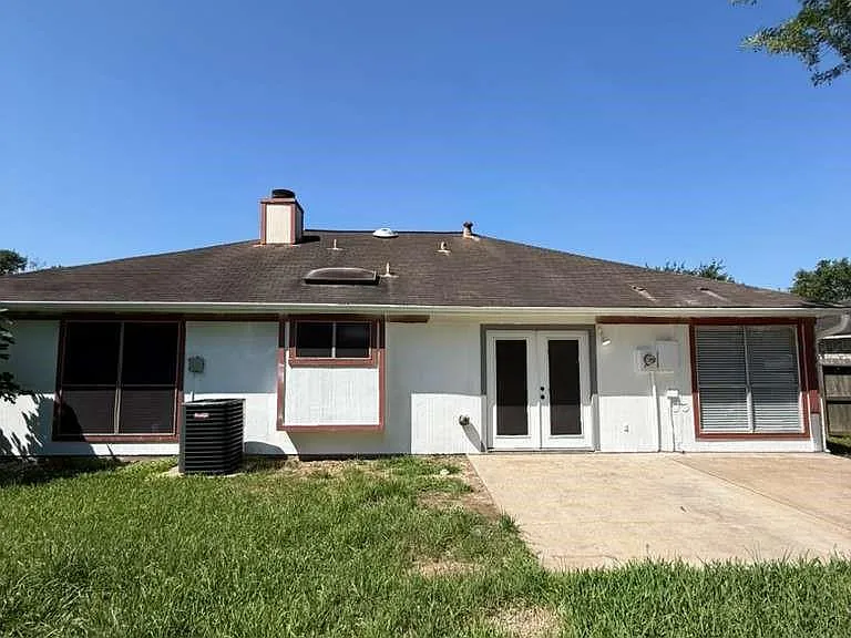 1019 Western Springs Dr — Photo 13