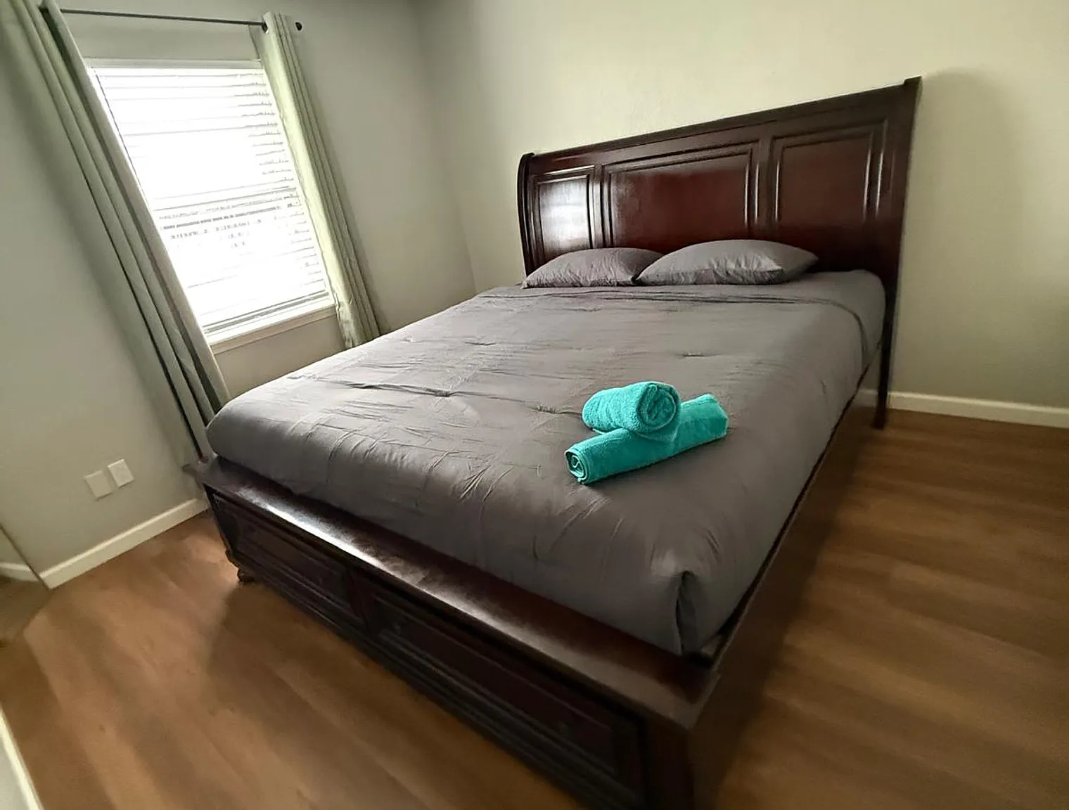 3 bed, 2.0 bath, $5,571 — Photo 4