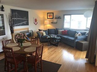 925 N 73rd St APT 301, Seattle, WA 98103