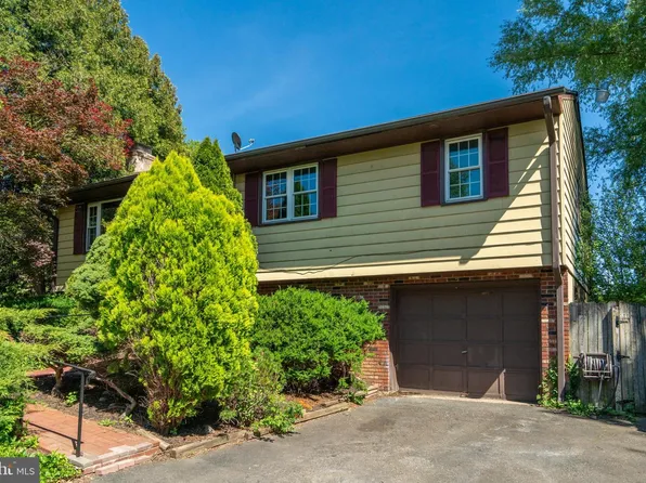 101 Mill Rd, Oreland, PA 19075