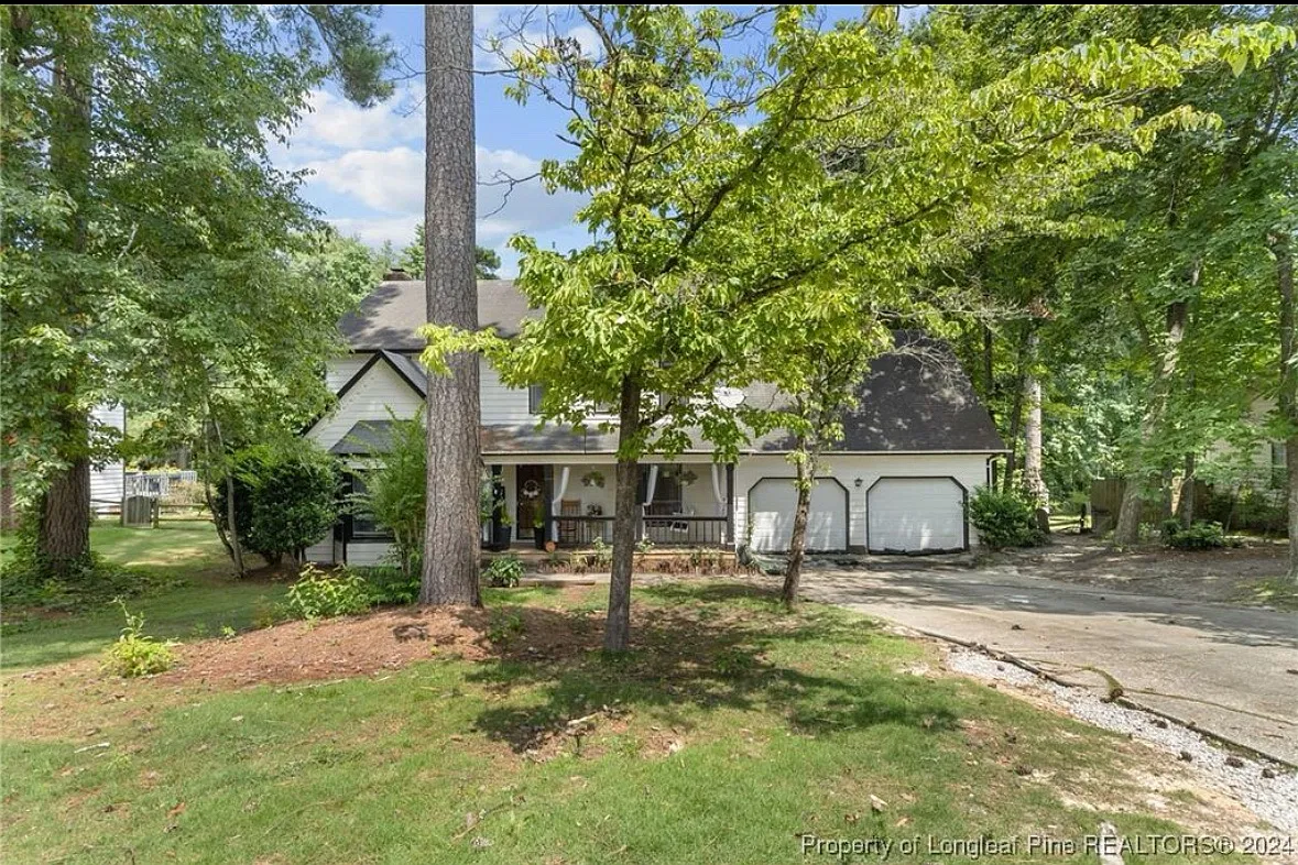 3 bed, 2283 sqft, $1,950 — Photo 1
