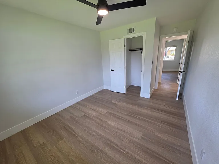 920 Coronado Dr — Photo 18