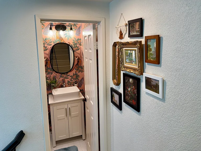 Powder room