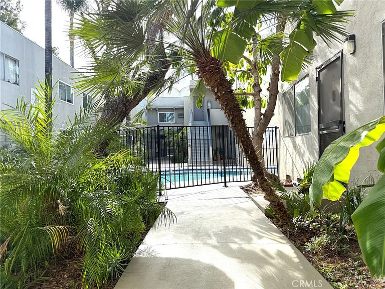 18657 Collins St #12A — Photo 16