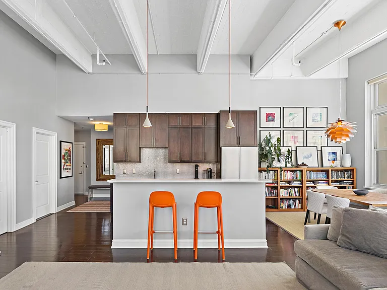 1500 Hudson St #12R — Photo 6