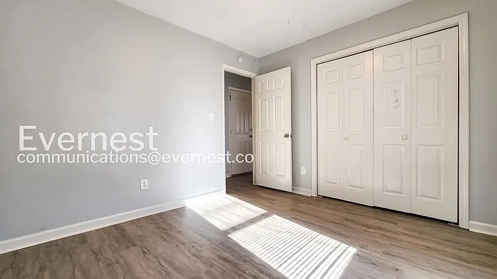 345 Bomar Ln — Photo 11