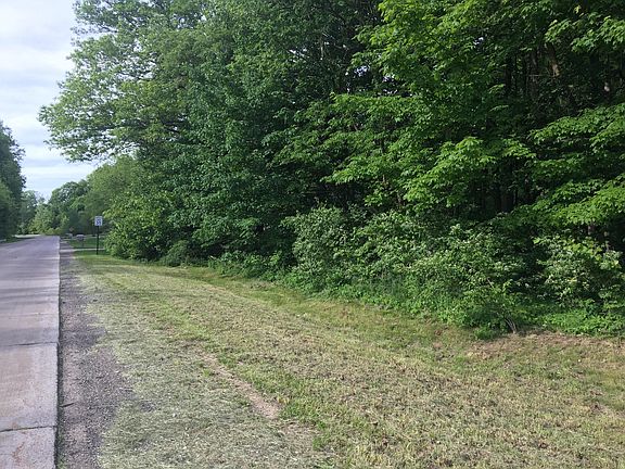 2nd image of 306 Schirmer Pkwy