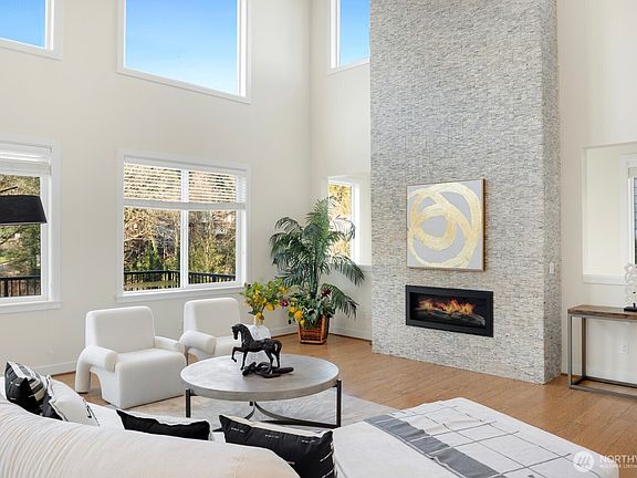 5th image of 15903 98th Avenue NE