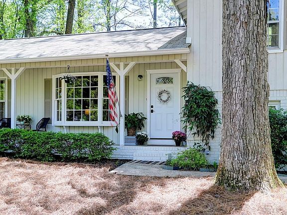 3rd image of 2760 Princeton Ln