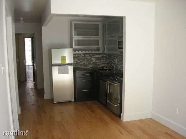 1st image of 517 Chauncey St