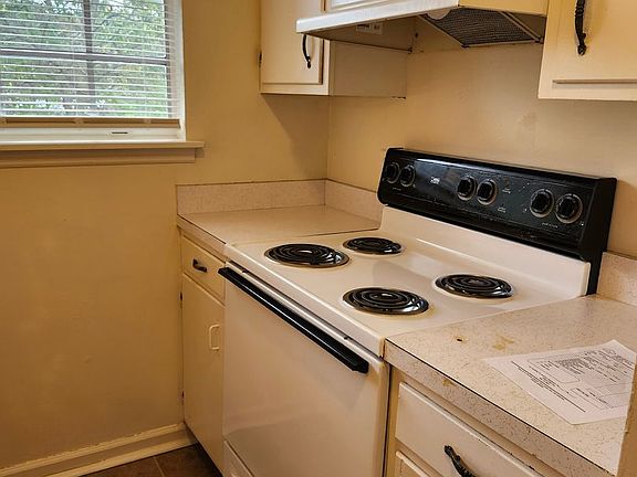 4th image of 4644-4648 Cary Ln #4646