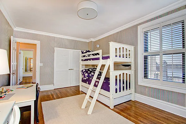 Sold by Stribling | media 19