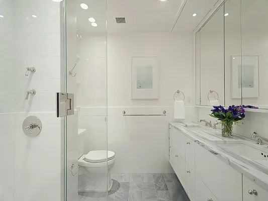 Sold by Sotheby's International Realty | media 18