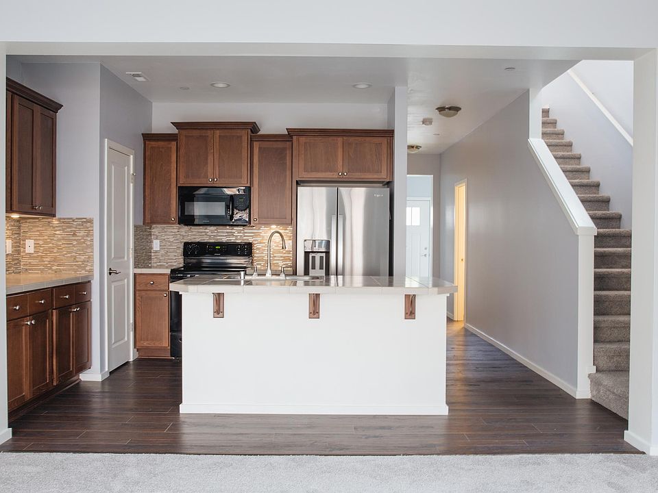 1st image of 21417 104th Street Ct E