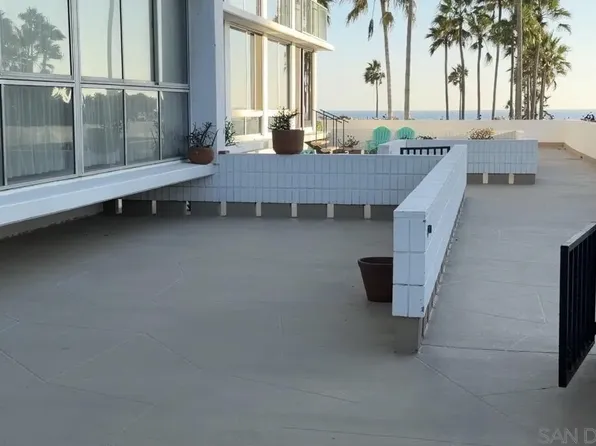 1810 Avenida Del Mundo Unit 106, Coronado, CA 92118