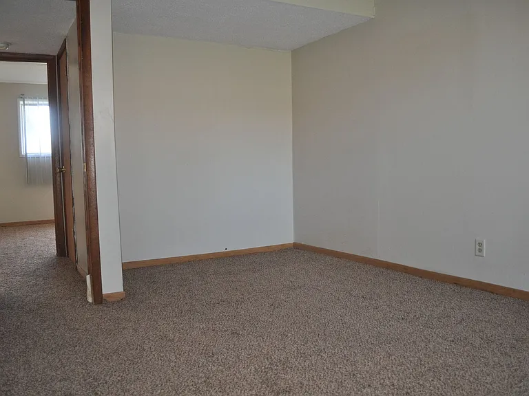 2103 Clarkview Dr — Photo 8