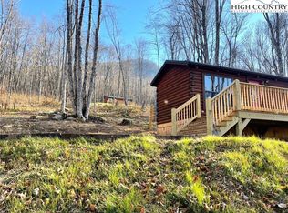 346 River Dr, Warrensville, NC 28693