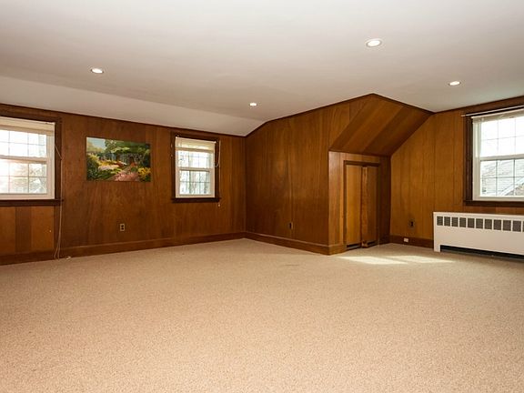 Second floor king size +